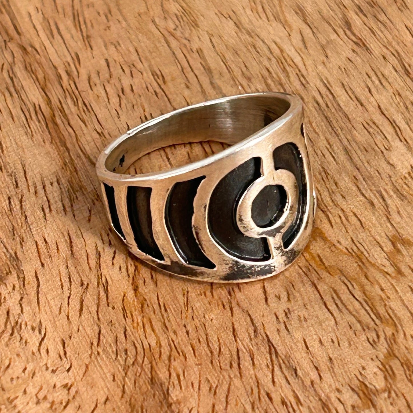 Navajo Sterling Silver & Black Stamped Design Ring 8 3/4 - Rings - Stamped - Turquoise Sunset!